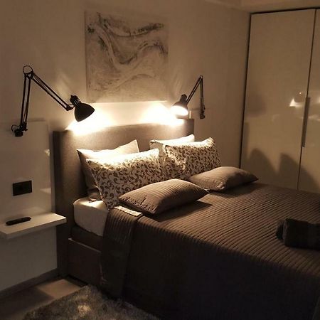 Apartman Vip, With Free Garage Parking Pula Eksteriør billede