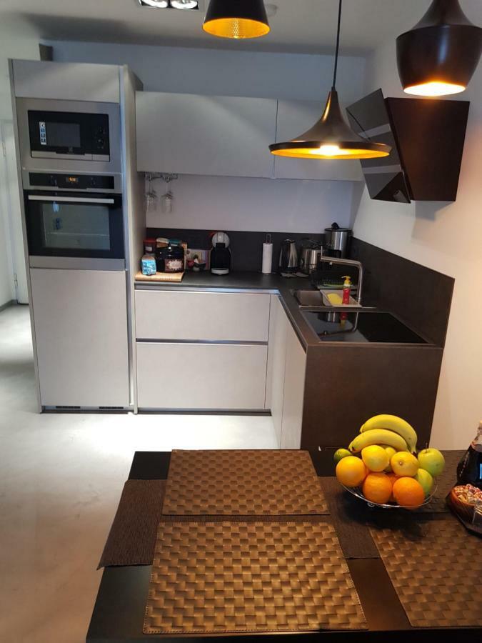 Apartman Vip, With Free Garage Parking Pula Eksteriør billede
