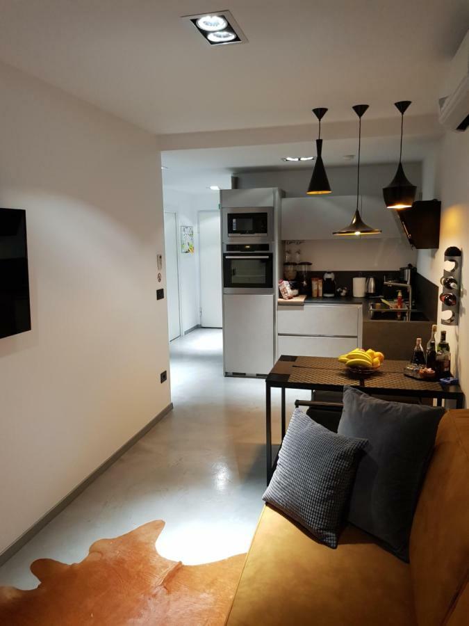 Apartman Vip, With Free Garage Parking Pula Eksteriør billede