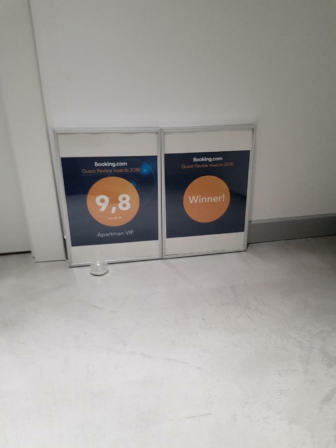 Apartman Vip, With Free Garage Parking Pula Eksteriør billede